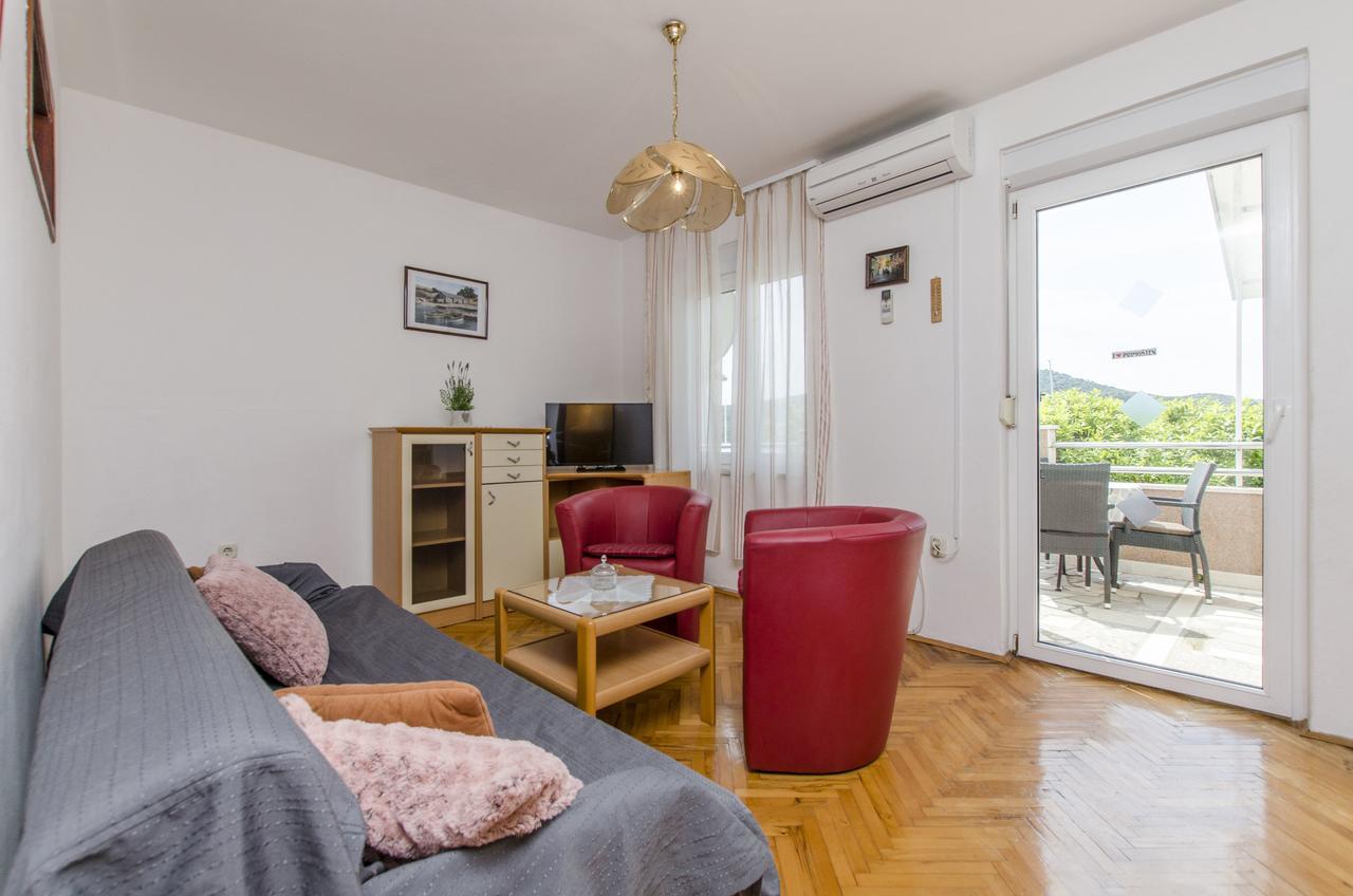 Apartment Danijela Primošten Eksteriør billede
